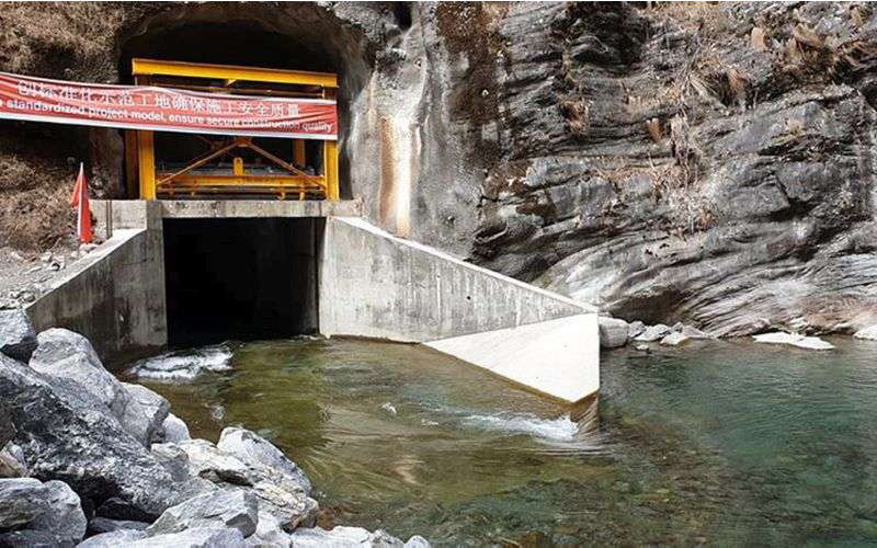 मेलम्ची खाने पानी