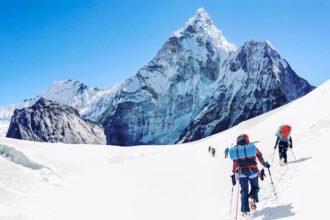 climbing everest