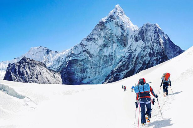 climbing everest
