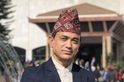 ढाका कुमार श्रेष्ठ
