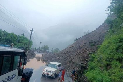 muglin narayanghat road block