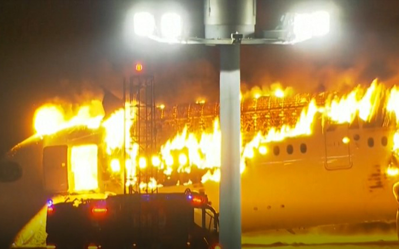 japan air on fire